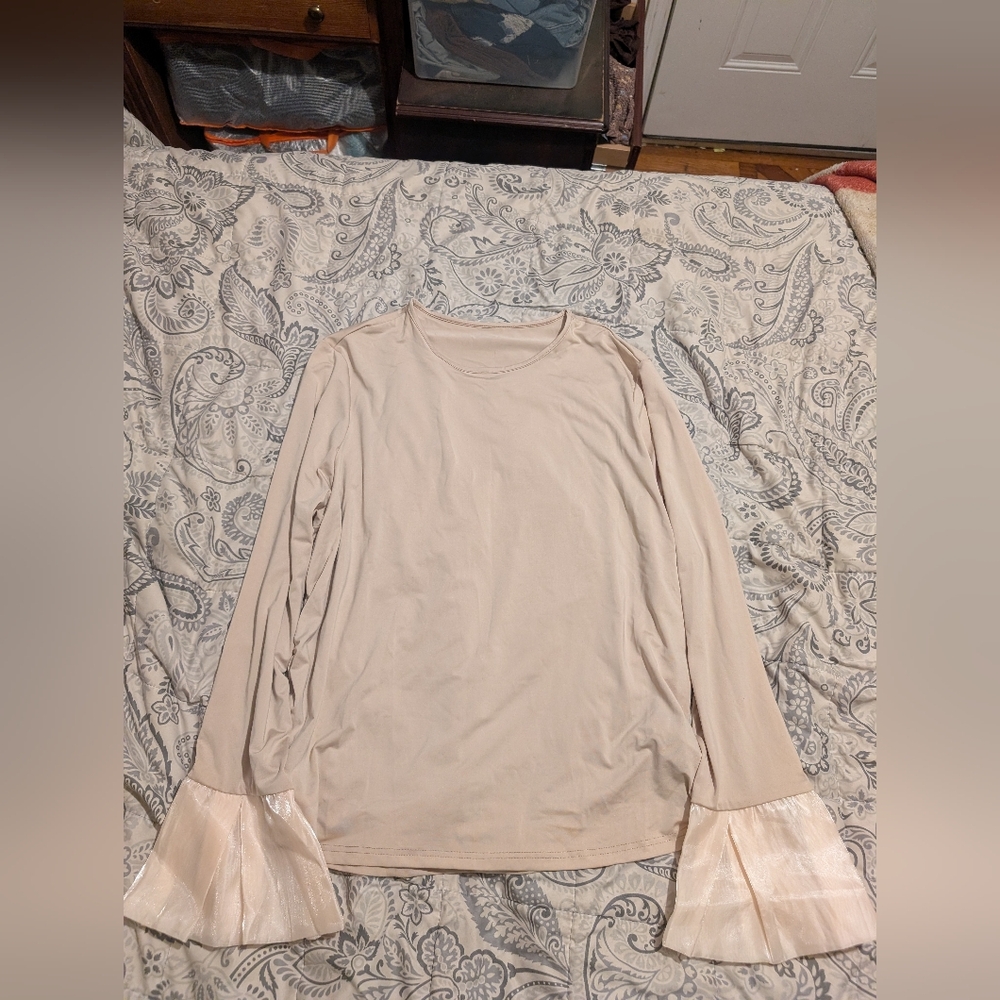 Pleated Mesh Patchwork Bell Sleeve Blouse